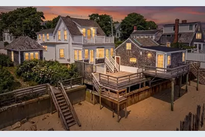 561 Commercial St, Provincetown, MA 02657 - Photo 4