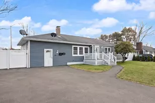 134 Oak St, Brockton, MA 02301 - Photo 2