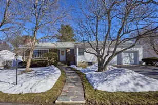 42 Ellis Dr, Worcester, MA 01609 - Photo 1