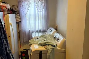 377 Earle St, New Bedford, MA 02746 - Photo 22