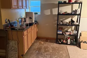 377 Earle St, New Bedford, MA 02746 - Photo 28