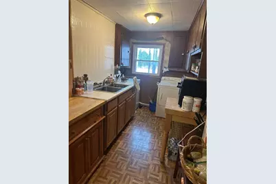 10 Malden St, Worcester, MA 01606 - Photo 12