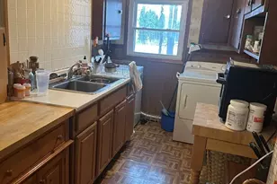 10 Malden St, Worcester, MA 01606 - Photo 12