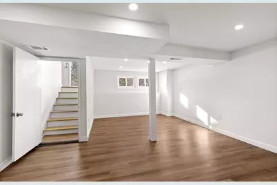 237 Davis St, Bedford, MA 01730 - Photo 26