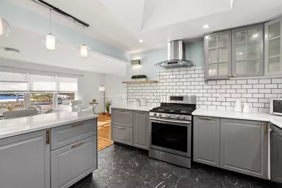 237 Davis St, Bedford, MA 01730 - Photo 6