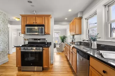 4 Magnolia St #4, Arlington, MA 02474 - Photo 6