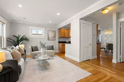 4 Magnolia St #4, Arlington, MA 02474 - Photo 2