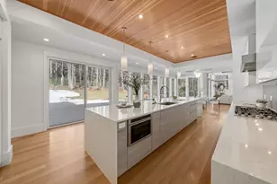 11 Winthrop Cir, Weston, MA 02493 - Photo 8
