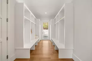 11 Winthrop Cir, Weston, MA 02493 - Photo 14