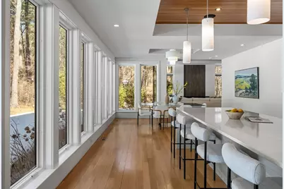 11 Winthrop Circle, Weston, MA 02493 - Photo 10