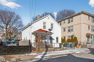 31 Sassafras St, Providence, RI 02907 - Photo 4