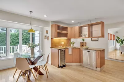 829 Chestnut St, Newton, MA 02468 - Photo 8