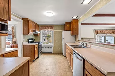 35 Huntington Ave, Amesbury, MA 01913 - Photo 6