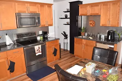 18 Harrison Ave, Holyoke, MA 01040 - Photo 30