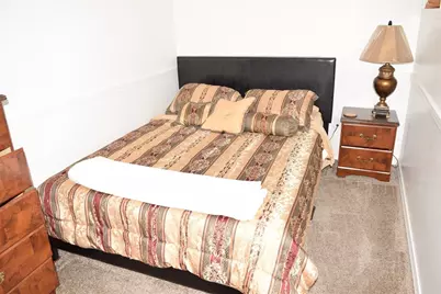 18 Harrison Ave, Holyoke, MA 01040 - Photo 36