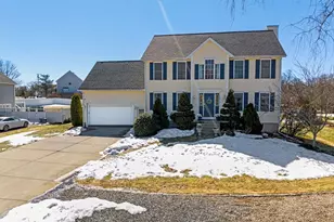 485 Whetstone Hill Rd, Somerset, MA 02726 - Photo 2