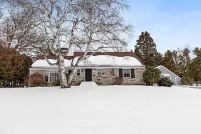 454 Wilson St, Clinton, MA 01510 - Photo 1