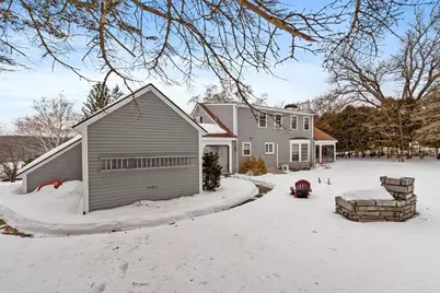 454 Wilson St, Clinton, MA 01510 - Photo 6