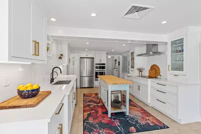 21 Decatur Lane, Wayland, MA 01778 - Photo 4