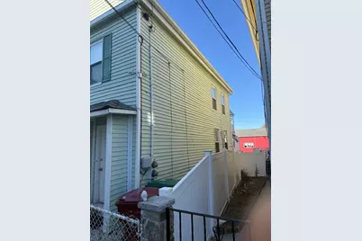 8-10 Cady St, Lowell, MA 01852 - Photo 4