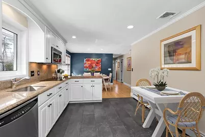 16 Bayberry Ln, Framingham, MA 01701 - Photo 6