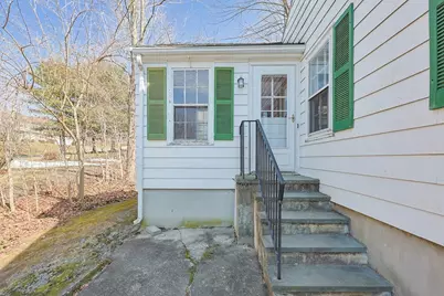 211 Dutcher St, Hopedale, MA 01747 - Photo 4