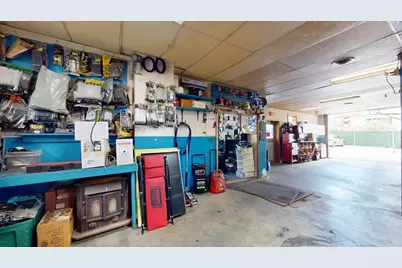 101 Nash Rd, New Bedford, MA 02746 - Photo 14