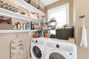 24 Annafran St, Boston, MA 02131 - Photo 14