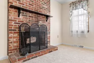 45 Maplewood Dr, Townsend, MA 01469 - Photo 14