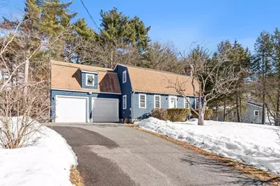 45 Maplewood Dr, Townsend, MA 01469 - Photo 2