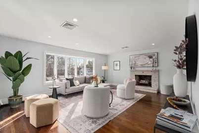 34 Jodie Rd, Framingham, MA 01702 - Photo 4