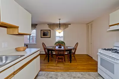 34 Regency Park Dr #34, Agawam, MA 01001 - Photo 2