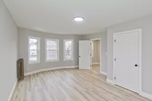 305 Dickinson St, Springfield, MA 01108 - Photo 12