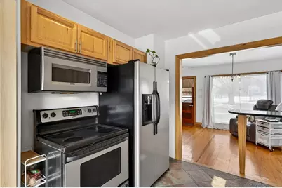 46 Kenwood St, Greenfield, MA 01301 - Photo 4