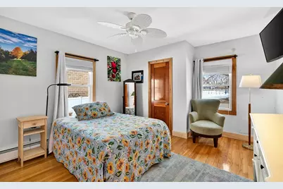 46 Kenwood St, Greenfield, MA 01301 - Photo 8