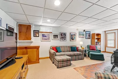 81 Winter St, Leominster, MA 01453 - Photo 32
