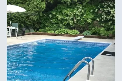 81 Winter St, Leominster, MA 01453 - Photo 4