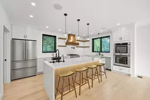 863 Main St, Reading, MA 01867 - Photo 4