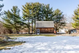 499 Elm St, Somerset, MA 02726 - Photo 4