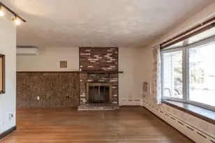 499 Elm St, Somerset, MA 02726 - Photo 8