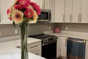 13 Nahant St, Lynn, MA 01902 - Photo 26