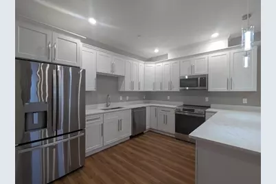 13 Nahant Street #2B, Lynn, MA 01902 - Photo 4