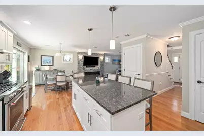 29 Arnold Road, Weymouth, MA 02191 - Photo 6