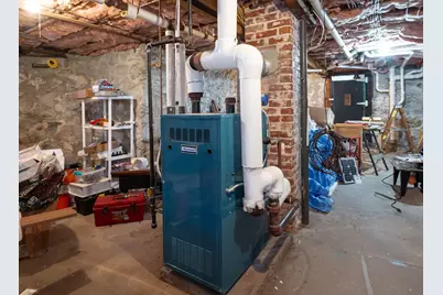 38 Starbird St, Lowell, MA 01854 - Photo 32