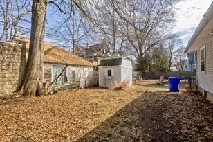 57 Lyndale St, Springfield, MA 01108 - Photo 38