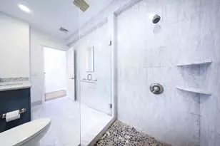 692 Tremont St, Boston, MA 02118 - Photo 16