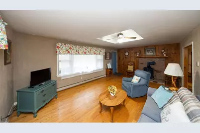 411 Dennison Dr, Southbridge, MA 01550 - Photo 12