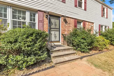 750 Wilbraham Rd, Springfield, MA 01109 - Photo 2