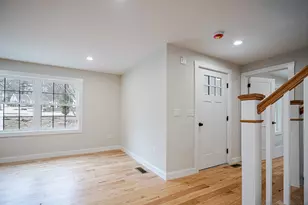 35 Homestead Rd, Lynnfield, MA 01940 - Photo 4