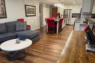 100 Ledgewood Dr, Stoneham, MA 02180 - Photo 10